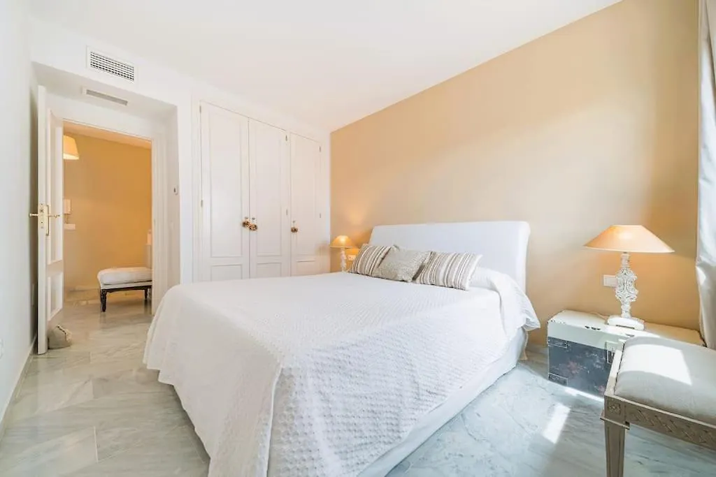 House Marbella - 8 Persons-Pool Heater-Wifi Villa 0*,  Spain